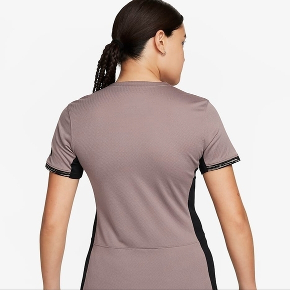 Nike Tottenham Hotspur‎ AIA Slim Fit Jersey Shirt Size Medium New - Picture 12 of 14